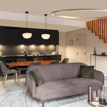 Maison Albar Hotels L'Imperator Ним Экстерьер фото Interior of a typical apartment