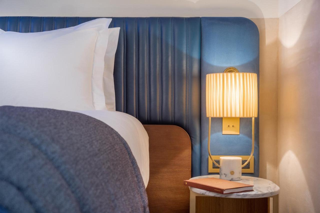 Maison Albar Hotels L'Imperator Ним Экстерьер фото A bed at the hotel